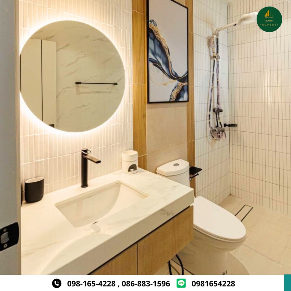 ขายบ้านสมุย สุราษฎร์ธานี : ขายบ้านแฝด 2 ชั้น Modern Luxury Style  โครงการ “ Alisa First – Class “ เดินทางสะดวก ติดถนนสายเอเชีย จุดศูนย์กลางคมนาคมหลัก ใกล้ทั้งสนามบิน และ สถานีรถไฟสุราษฎร์ธานี ลงตัวทั้งความหรูหรา ความอบอุ่น ที่ทันสมัยด้วย Smarthome