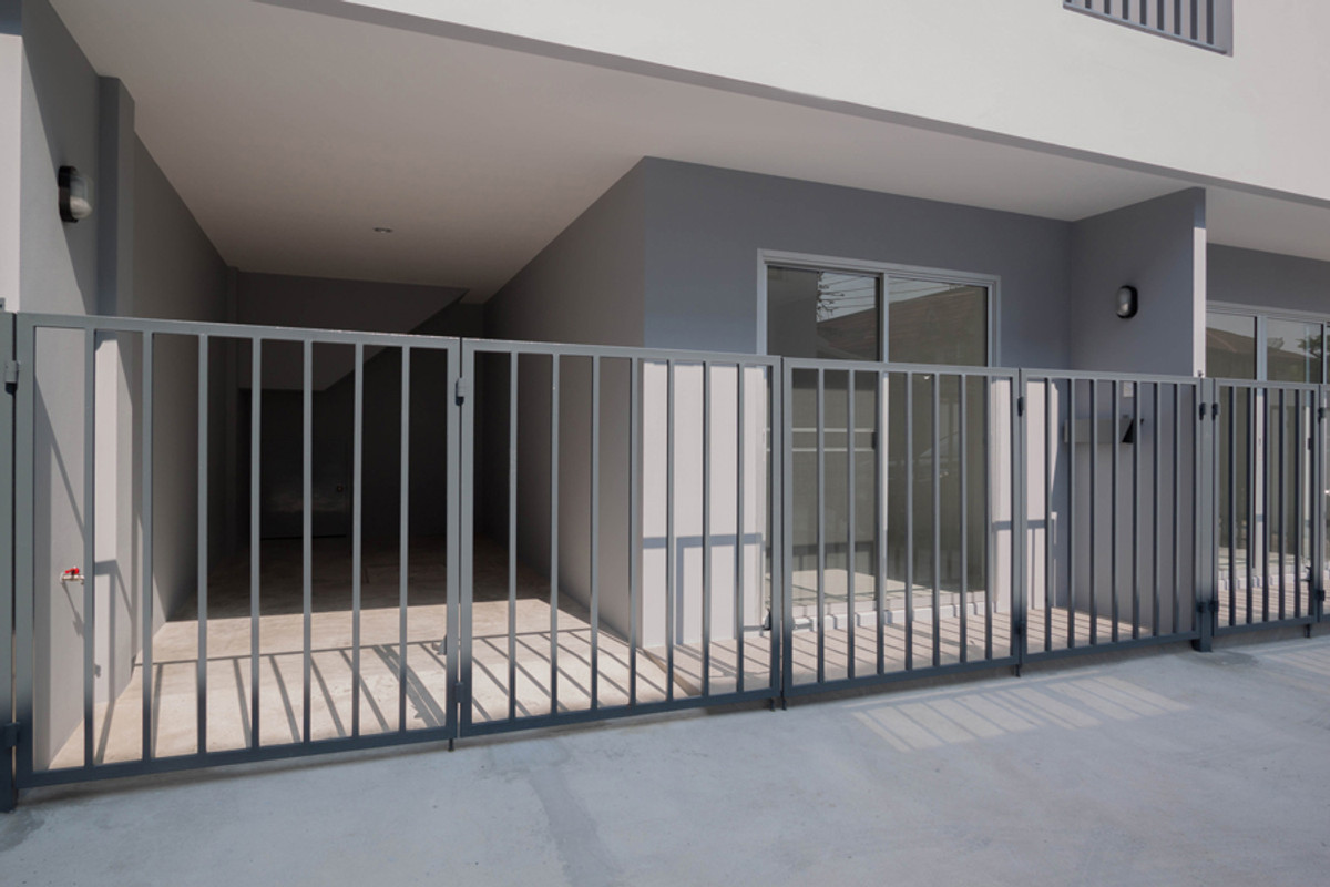 ให้เช่าทาวน์โฮมลาดพร้าว101 แฮปปี้แลนด์ : ให้เช่าทาวน์เฮาส์ 2 ชั้น ซอยลาดพร้าว 87  (เจ้าของปล่อยเอง)