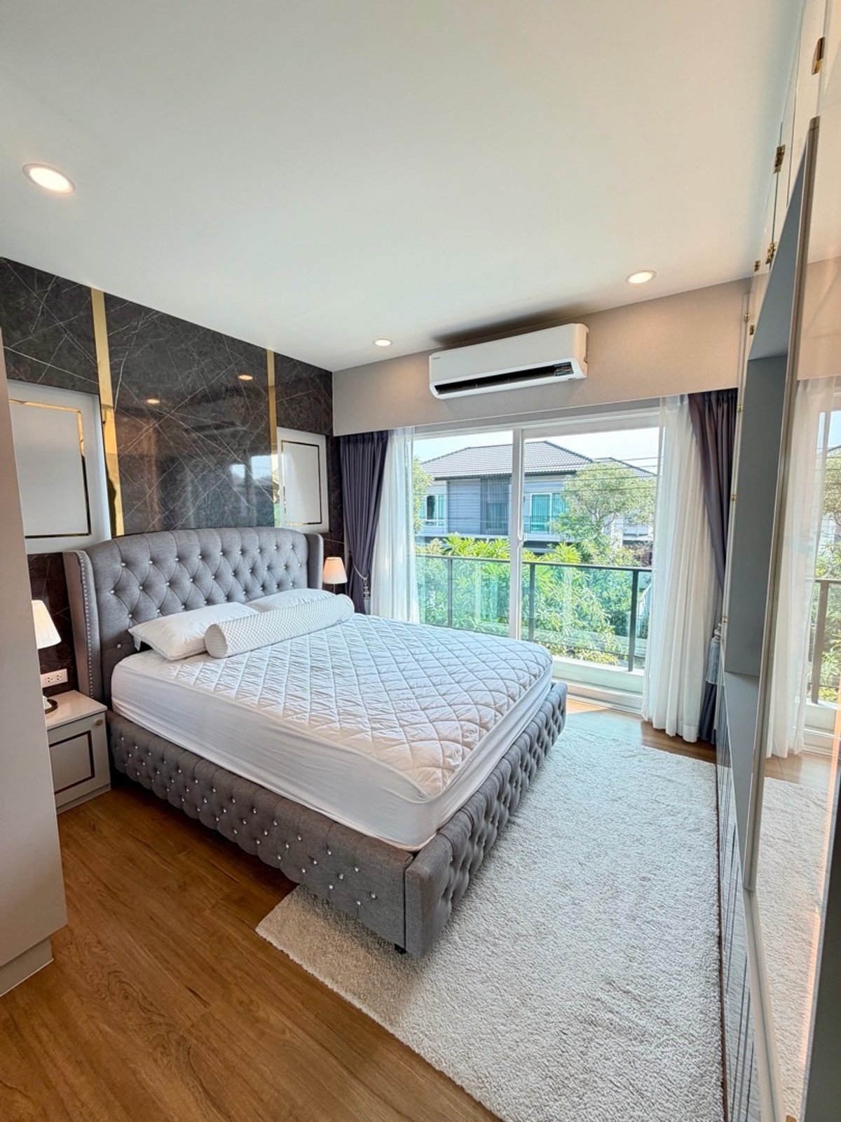 ให้เช่าบ้านปทุมธานี รังสิต ธรรมศาสตร์ : 📍เช่า 𝗖𝗲𝗻𝘁𝗿𝗼 𝗣𝗵𝗮𝗵𝗼𝗹-𝗩𝗶𝗯𝗵𝗮𝘃𝗮𝗱𝗶 𝟮 เซนโทร พหลฯ-วิภาวดี 2