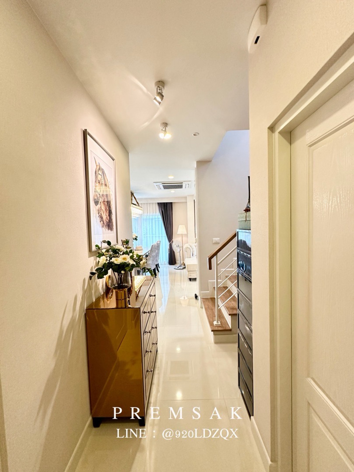 ให้เช่าบ้านปทุมธานี รังสิต ธรรมศาสตร์ : 📍เช่า 𝗖𝗲𝗻𝘁𝗿𝗼 𝗣𝗵𝗮𝗵𝗼𝗹-𝗩𝗶𝗯𝗵𝗮𝘃𝗮𝗱𝗶 𝟮 เซนโทร พหลฯ-วิภาวดี 2