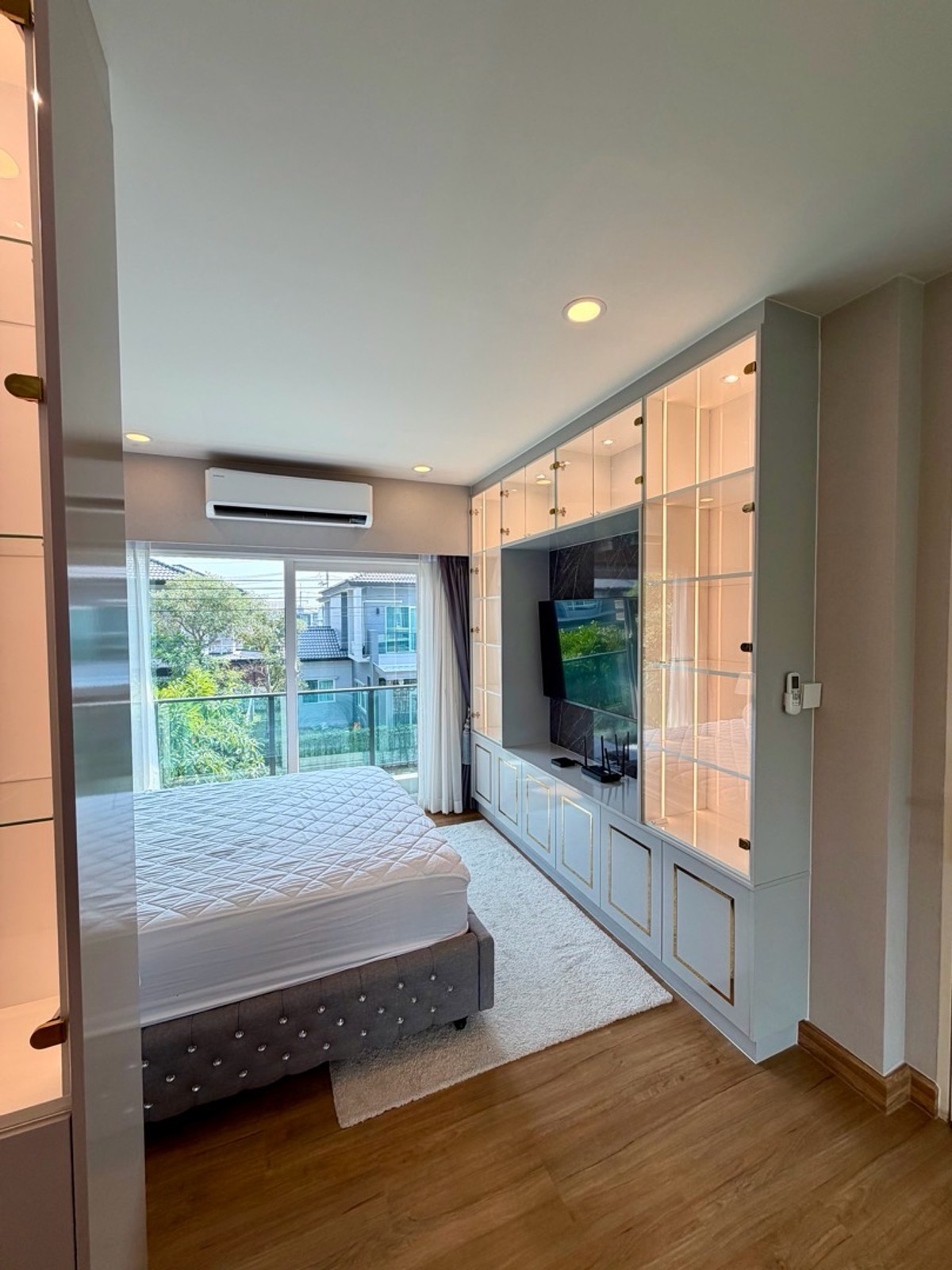 ให้เช่าบ้านปทุมธานี รังสิต ธรรมศาสตร์ : 📍เช่า 𝗖𝗲𝗻𝘁𝗿𝗼 𝗣𝗵𝗮𝗵𝗼𝗹-𝗩𝗶𝗯𝗵𝗮𝘃𝗮𝗱𝗶 𝟮 เซนโทร พหลฯ-วิภาวดี 2