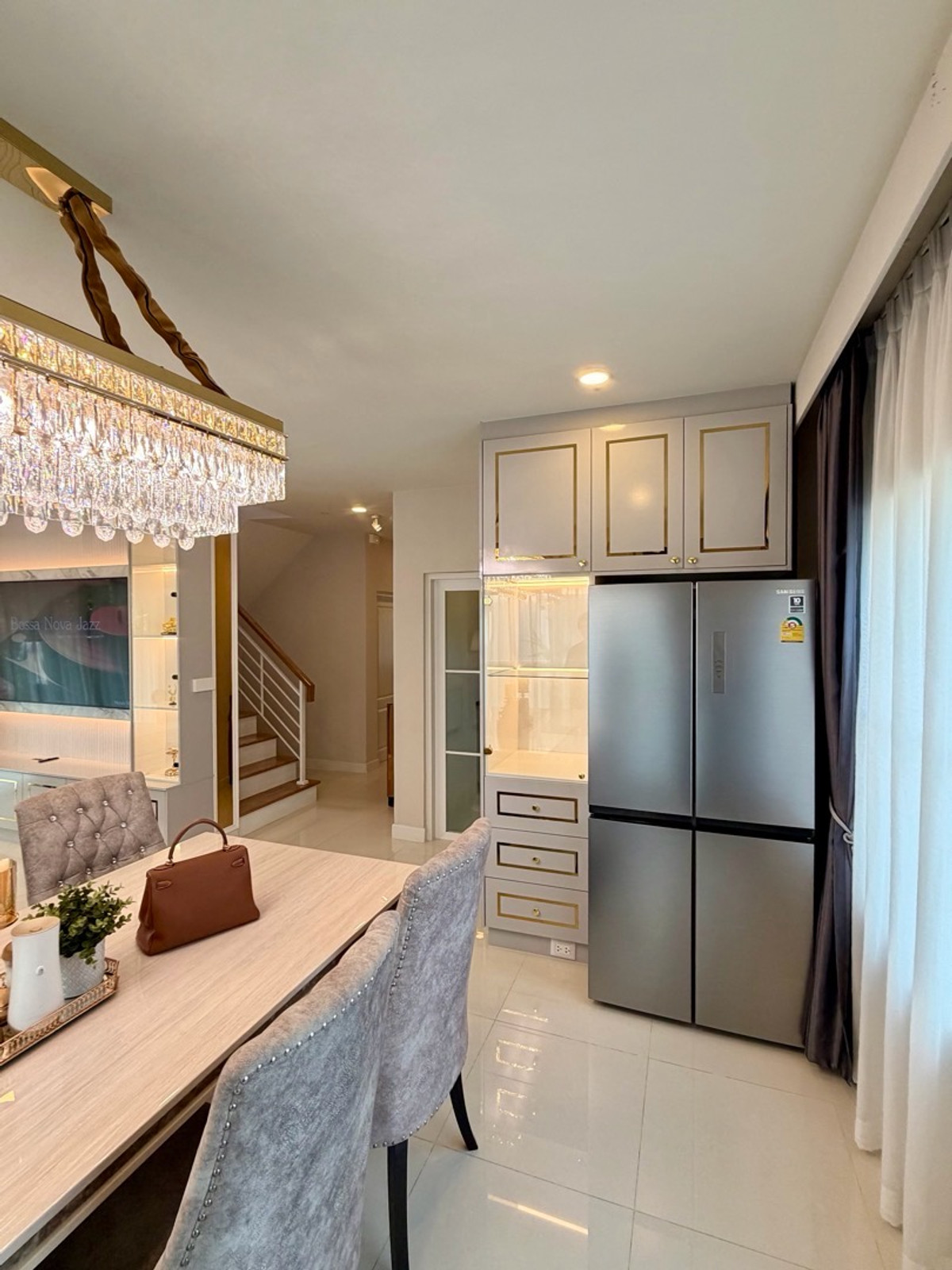 ให้เช่าบ้านปทุมธานี รังสิต ธรรมศาสตร์ : 📍เช่า 𝗖𝗲𝗻𝘁𝗿𝗼 𝗣𝗵𝗮𝗵𝗼𝗹-𝗩𝗶𝗯𝗵𝗮𝘃𝗮𝗱𝗶 𝟮 เซนโทร พหลฯ-วิภาวดี 2