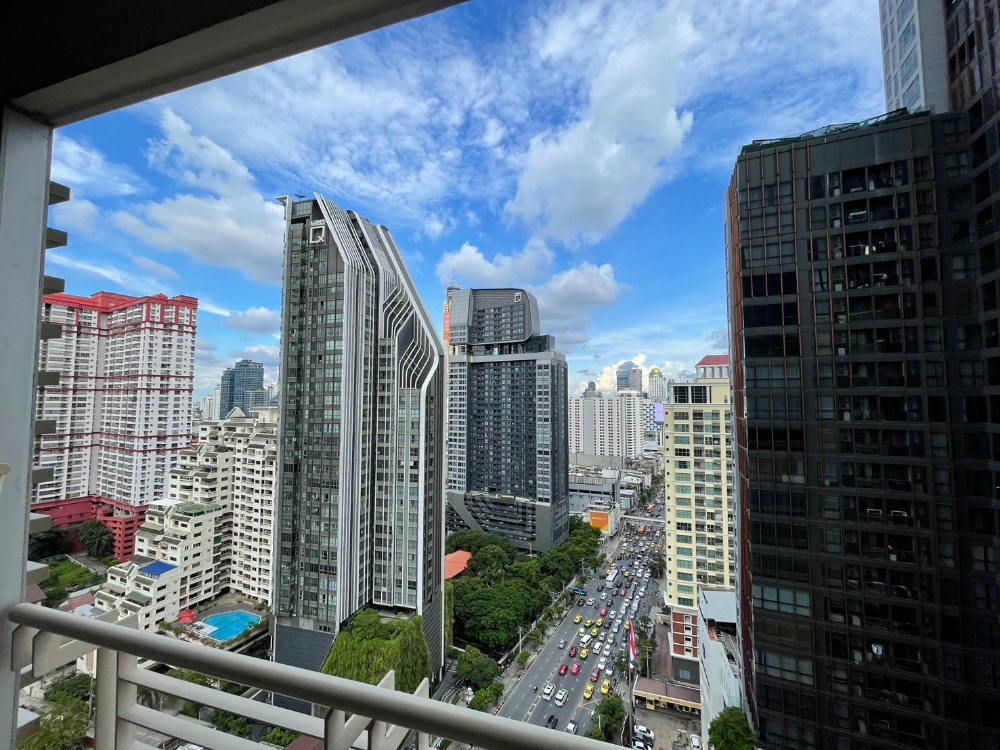 ขายคอนโดราชเทวี พญาไท : บ้านกลางกรุง สยาม ปทุมวัน ห้องชั้นสูง ตึก A ตำแหน่งหายาก ไม่บล็อควิว  เจ้าของอยู่เอง ห้องแต่งสวยพร้อมอยู่