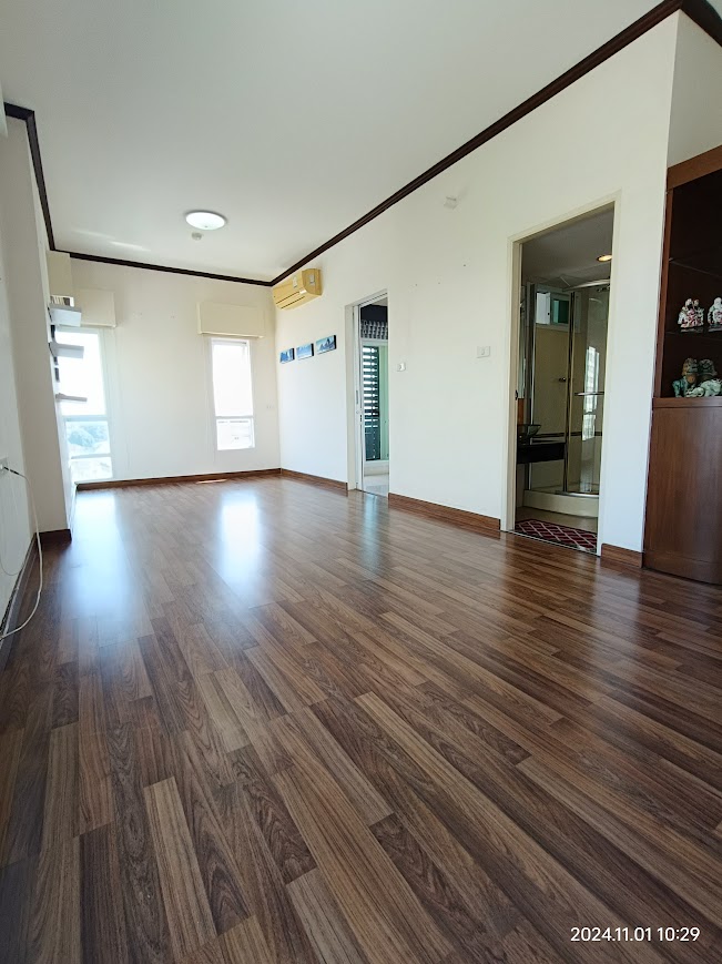 For SaleCondoKasetsart, Ratchayothin : Condo for sale, selling at a loss, Chateau BTS Ratchayothin 550 m, Chatuchak District, Horwang, corner room