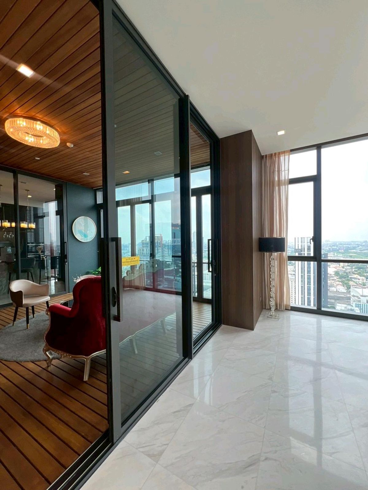 ให้เช่าคอนโดสุขุมวิท อโศก ทองหล่อ : The Monument TThonglo 3 bedrooms 