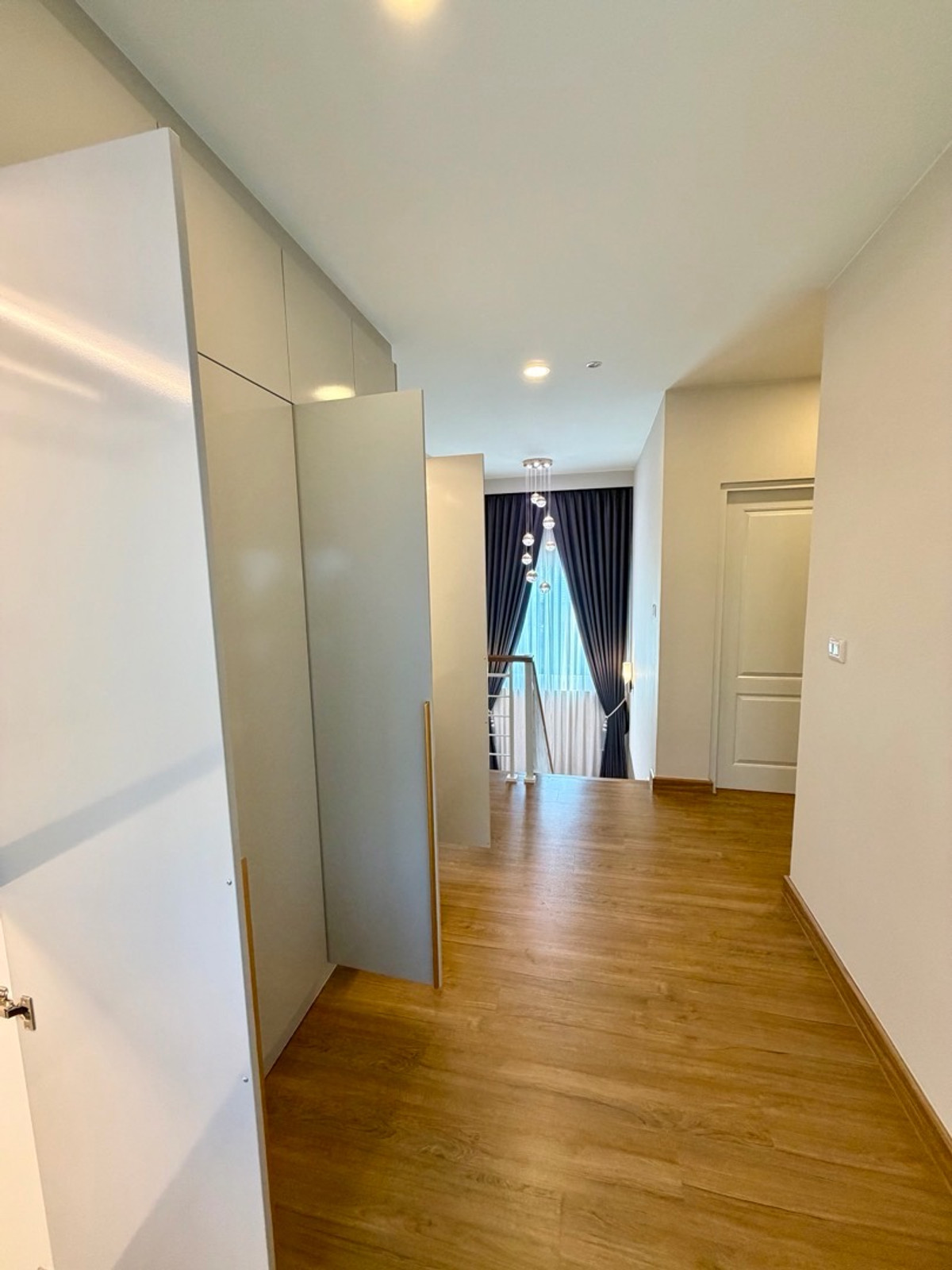 ให้เช่าบ้านปทุมธานี รังสิต ธรรมศาสตร์ : 📍เช่า 𝗖𝗲𝗻𝘁𝗿𝗼 𝗣𝗵𝗮𝗵𝗼𝗹-𝗩𝗶𝗯𝗵𝗮𝘃𝗮𝗱𝗶 𝟮 เซนโทร พหลฯ-วิภาวดี 2