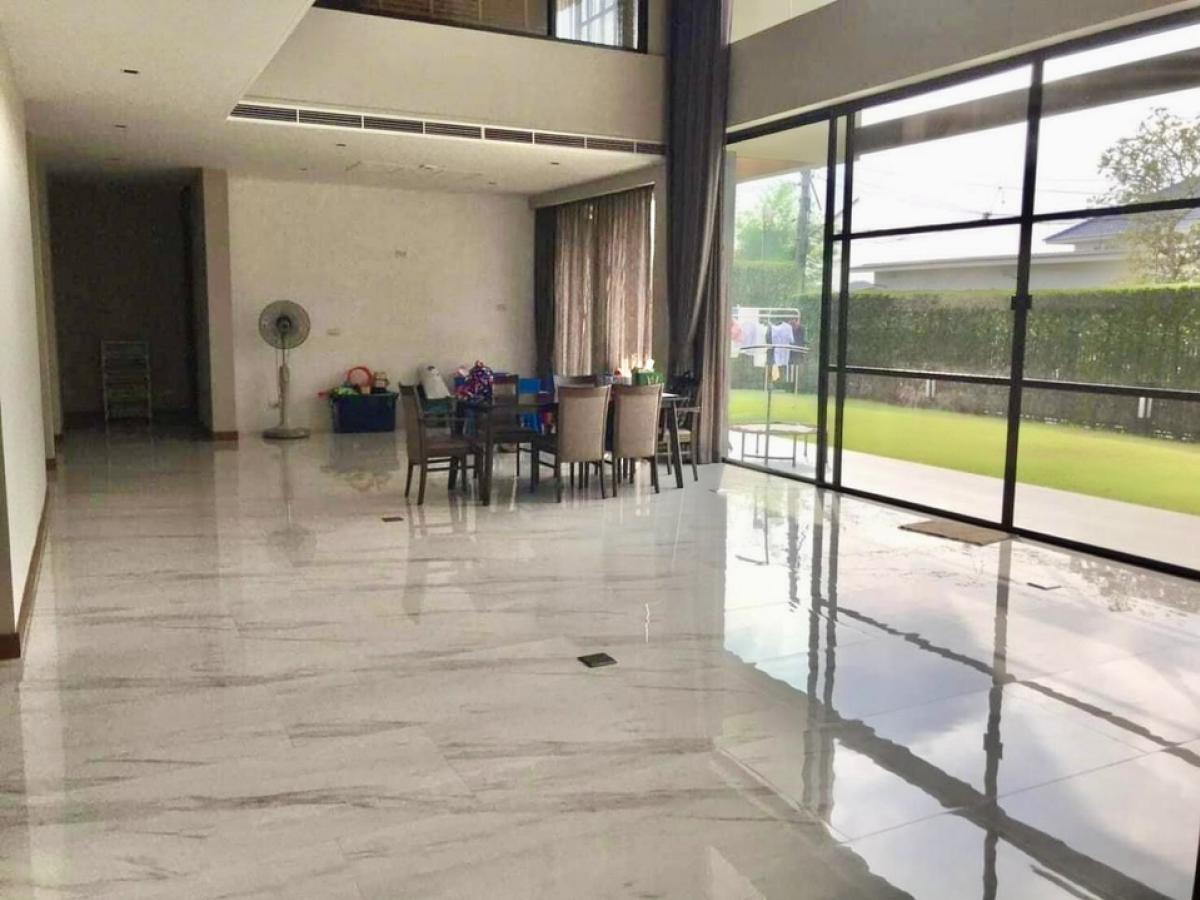 ให้เช่าบ้านบางนา แบริ่ง ลาซาล : 📢👇Evergreen Ville Bangna KM.5, near the expressway, Central Bangna, near many international schools such as ICS International school , Bangkok Patana, TSIS, Raffles, and Berkeley. Close to BTS