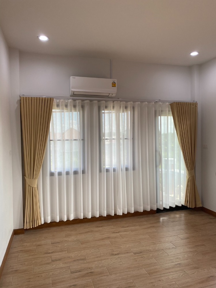 ขายที่ดินสุโขทัย : ขายด่วน บ้านสวยที่ดินทำเลดีติดถนน น้ำไม่ท่วน เนื้อที่ 4 ไร่ 41.5 ตารางวา จ.สุโขทัย