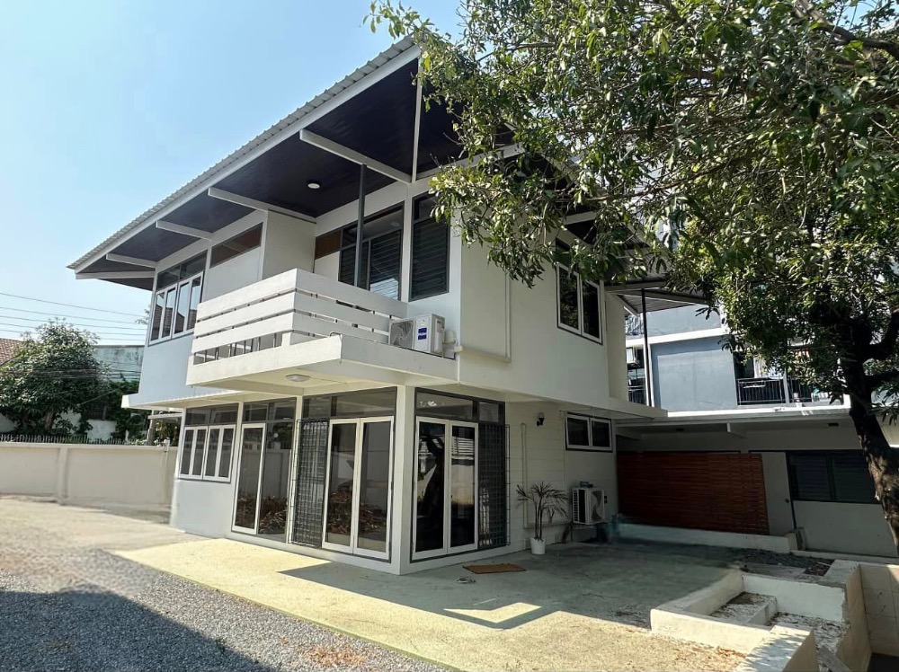 ให้เช่าบ้านอ่อนนุช อุดมสุข : 🏡📣⭐️ ให้เช่า บ้านเดี่ยว สุขุมวิท 60/1 จะพักอาศัยหรือทำออฟฟิศก็เหมาะ เดินทางสะดวก ใกล้ BTS บางจากเพียง 280 เมตร