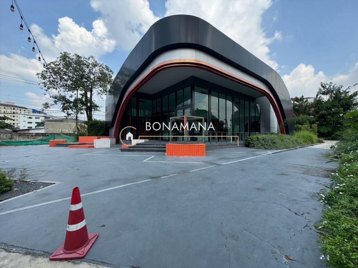ให้เช่าโชว์รูมอ่อนนุช อุดมสุข : ให้เช่า อาคาร Standalone ติดถนน มีที่จอดรถ - อุดมสุข