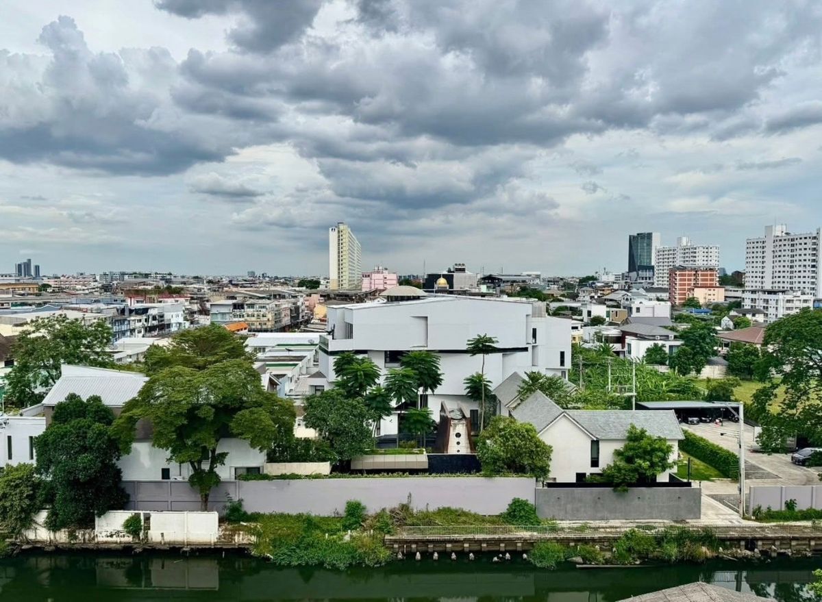 ขายคอนโดลาดพร้าว เซ็นทรัลลาดพร้าว : 🎡คอนโดรัชดาเพรสทีจ ใจกลางเมืองย่านห้วยขวาง-ลาดพร้าว