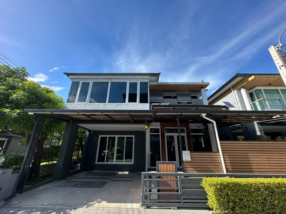 ขายบ้านลาดพร้าว เซ็นทรัลลาดพร้าว : เดอะ แกลเลอรี่ เฮ้าส์ แพทเทิร์น / 3 ห้องนอน (ขาย), The Gallery House Pattern / 3 Bedrooms (FOR SALE) TPM135