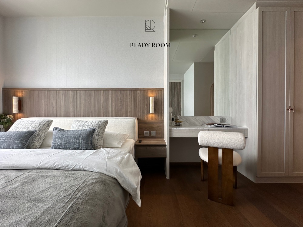 For SaleCondoSukhumvit, Asoke, Thonglor : For sale Ideo Q Sukhumvit 36, corner room, 2 bedrooms, beautifully decorated, fully furnished, curved balcony, high floor, beautiful view, easy to travel, near BTS Thonglor