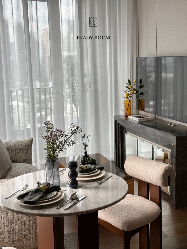 For SaleCondoSukhumvit, Asoke, Thonglor : For sale Ideo Q Sukhumvit 36, corner room, 2 bedrooms, beautifully decorated, fully furnished, curved balcony, high floor, beautiful view, easy to travel, near BTS Thonglor