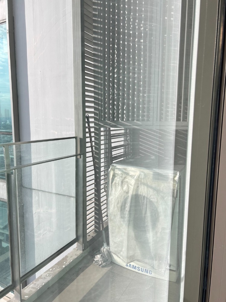 ขายคอนโดบางซื่อ วงศ์สว่าง เตาปูน : ขายคอนโด 333 Riverside พร้อมอยู่  ( S15-33344 )