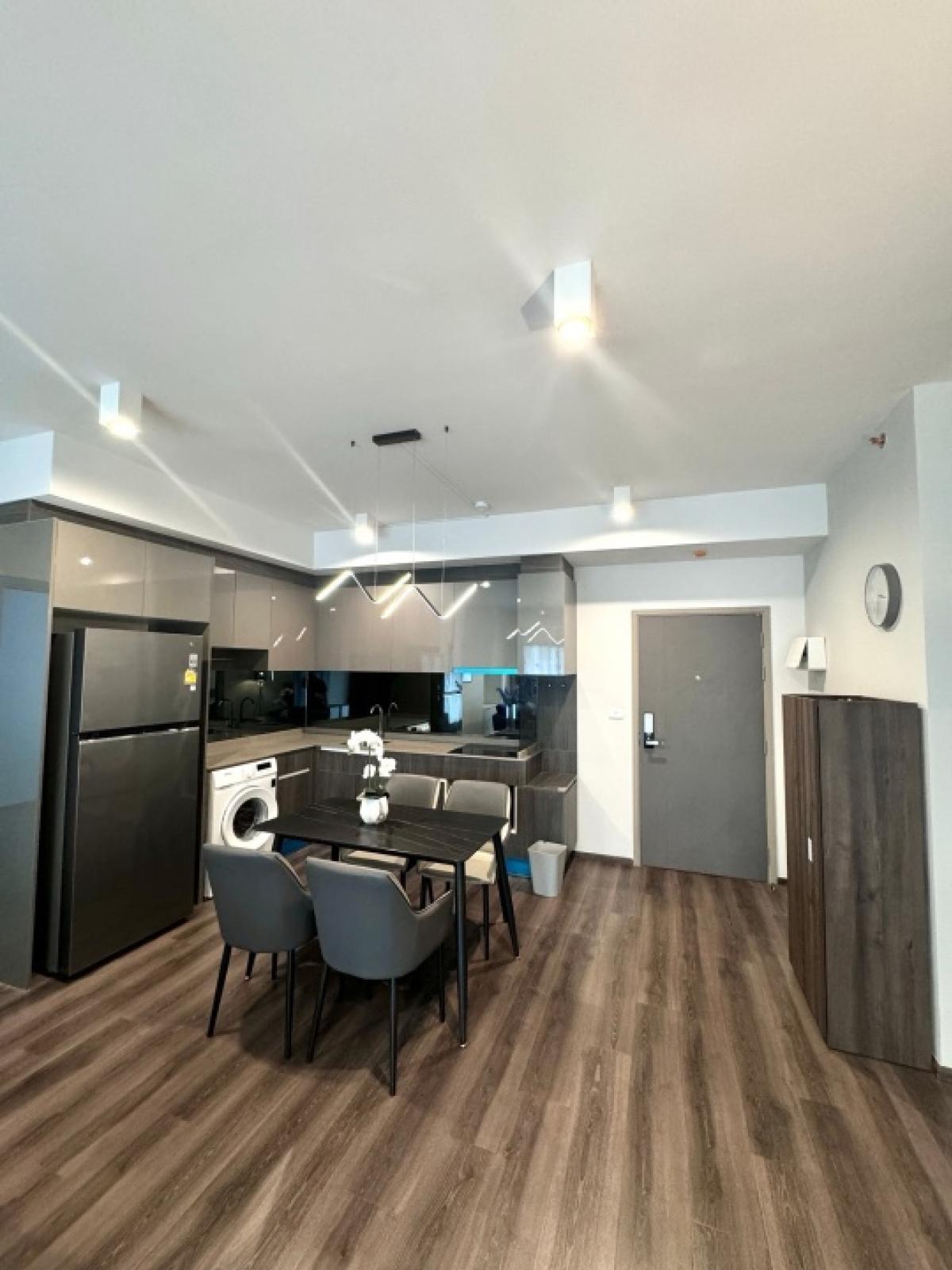 ให้เช่าคอนโดพระราม 9 เพชรบุรีตัดใหม่ RCA : For Rent!! Ideo Rama 9 - Asoke Rent Price!! 65,000฿ per month❤️‍🔥 2 Bedrooms 2 Bathrooms size 90.57 sq.m. Contract Aomam (agent) Tel./Line id : 0955871692 WhatsApp : +66 95 587 1692