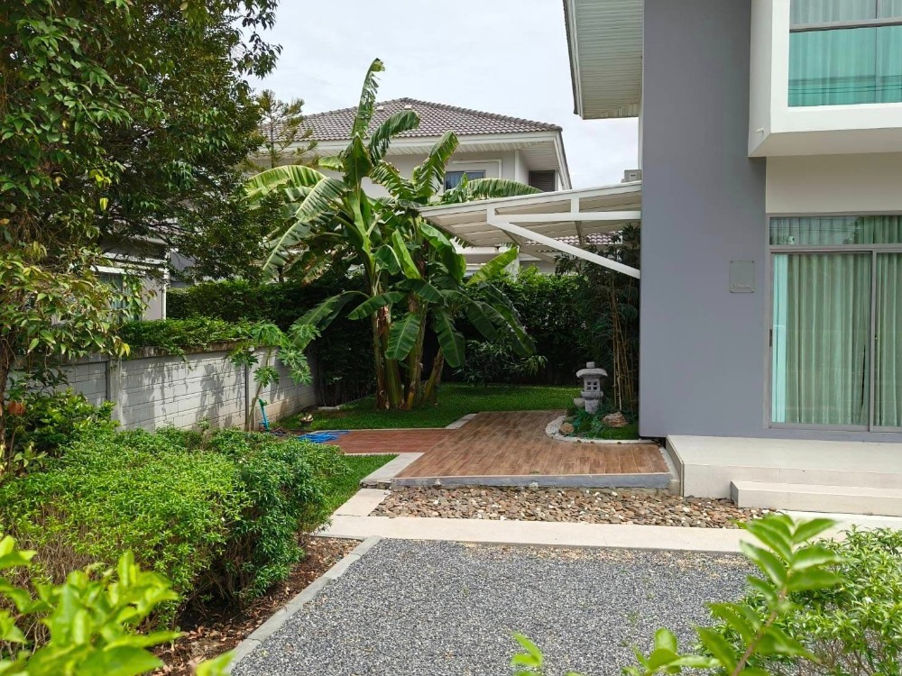 For RentHousePattanakan, Srinakarin : For Rent: 2-Story Detached House in Perfect Place 2, Property Perfect, New Krungthep Kreetha Road, Khlong Song Ton Nun, Lat Krabang, Bangkok 10520  Land Area: 90 sq.wah Usable Area: 252 sq.m. 4 Bedrooms, 3 Bathrooms