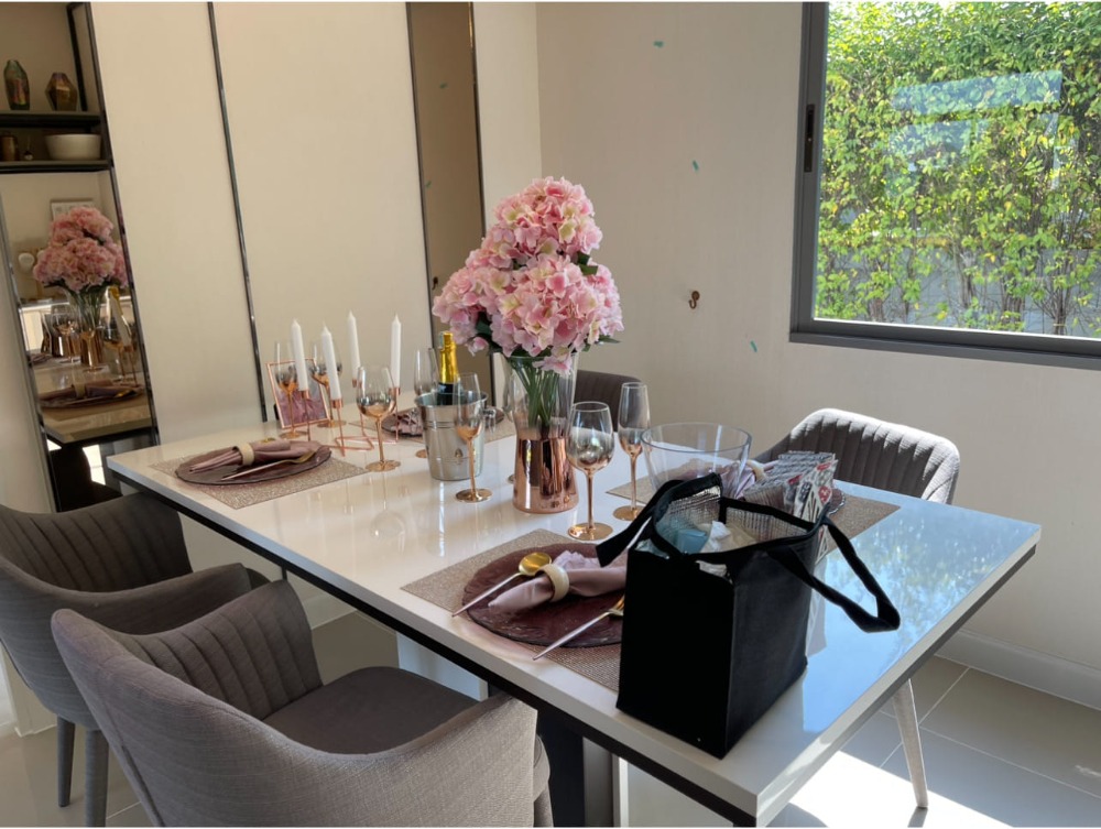 For RentHousePattanakan, Srinakarin : For Rent: 2-Story Detached House in Perfect Place 2, Property Perfect, New Krungthep Kreetha Road, Khlong Song Ton Nun, Lat Krabang, Bangkok 10520  Land Area: 90 sq.wah Usable Area: 252 sq.m. 4 Bedrooms, 3 Bathrooms