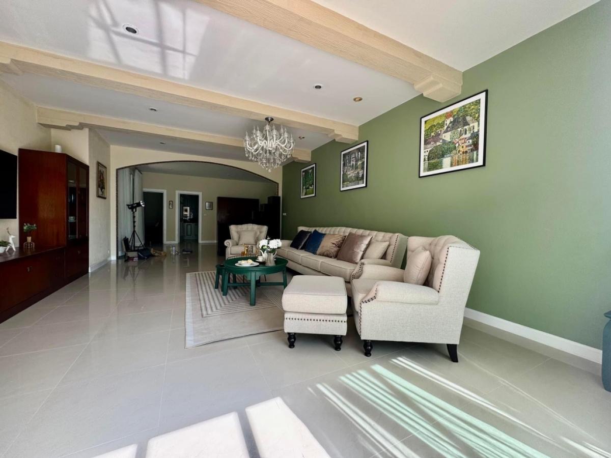 ขายบ้านพัทยา บางแสน ชลบุรี สัตหีบ : ขายบ้านโครงการ Silk Road พัทยา ชัยพฤกษ์ 2 ขนาด 1220 Sq.m  4 bed 4 bath เพียง 35,900,000 ติดต่อ 086-795-9997 จิมมี่