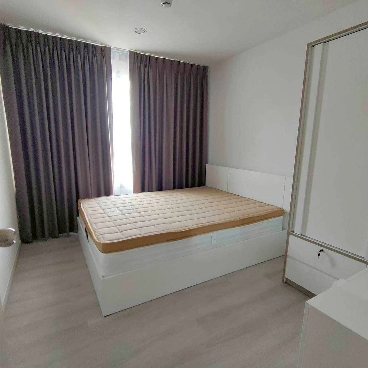 For RentCondoPinklao, Charansanitwong : 📍MRT Bang Phlat 400 meters🔥For rent Ideo Charan 70 Riverview🌟