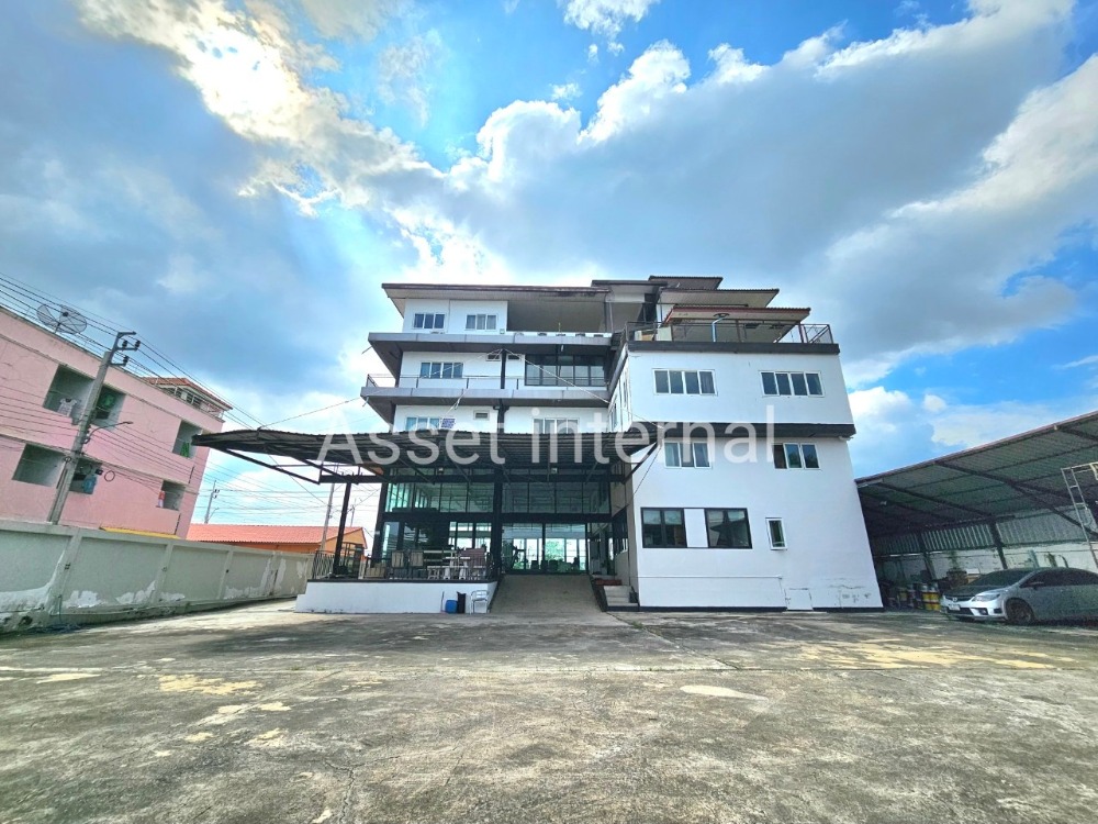 For SaleHome OfficeMin Buri, Romklao : Land for sale with Home Office, 4 and a half storey office, area 1 rai, 10 bedrooms, 9 bathrooms, parking for 50 cars, with 16 kw Solar cell panel, Saen Saep Subdistrict, Min Buri District, Bangkok
