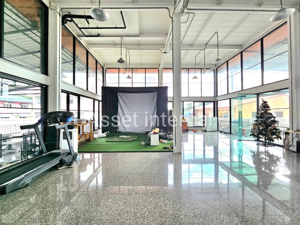 For SaleHome OfficeMin Buri, Romklao : Land for sale with Home Office, 4 and a half storey office, area 1 rai, 10 bedrooms, 9 bathrooms, parking for 50 cars, with 16 kw Solar cell panel, Saen Saep Subdistrict, Min Buri District, Bangkok