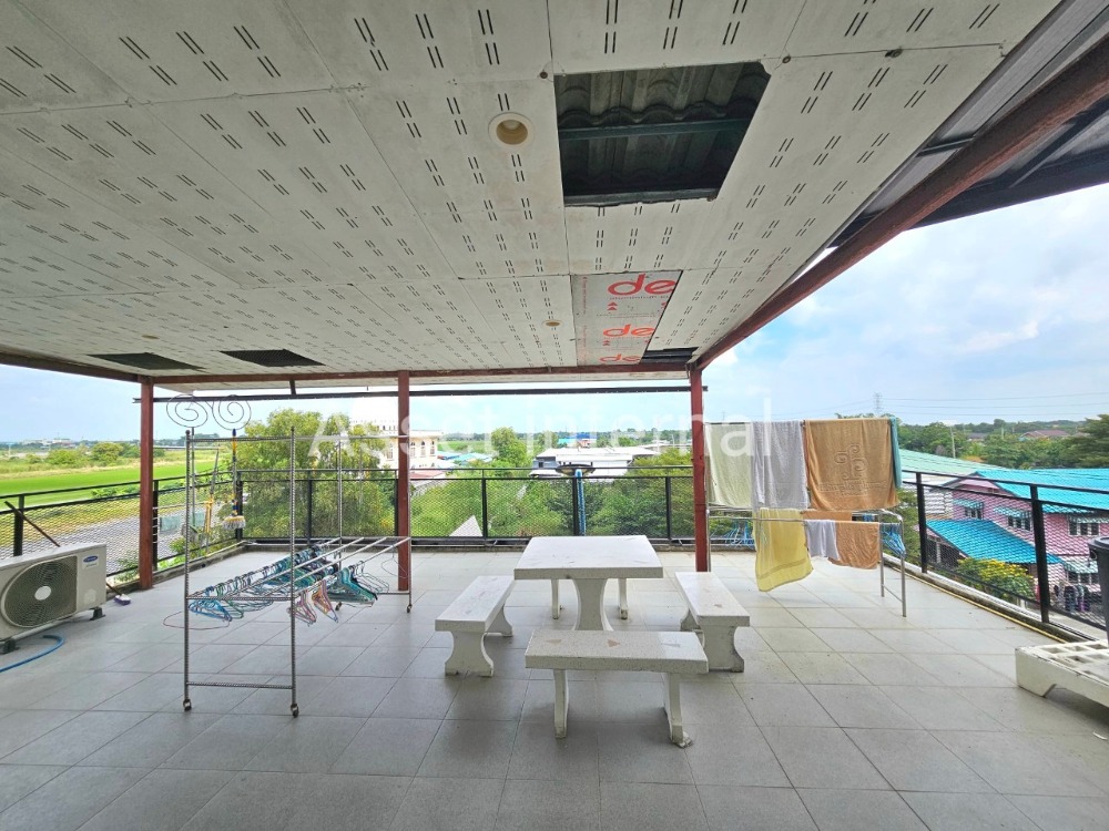 For SaleHome OfficeMin Buri, Romklao : Land for sale with Home Office, 4 and a half storey office, area 1 rai, 10 bedrooms, 9 bathrooms, parking for 50 cars, with 16 kw Solar cell panel, Saen Saep Subdistrict, Min Buri District, Bangkok