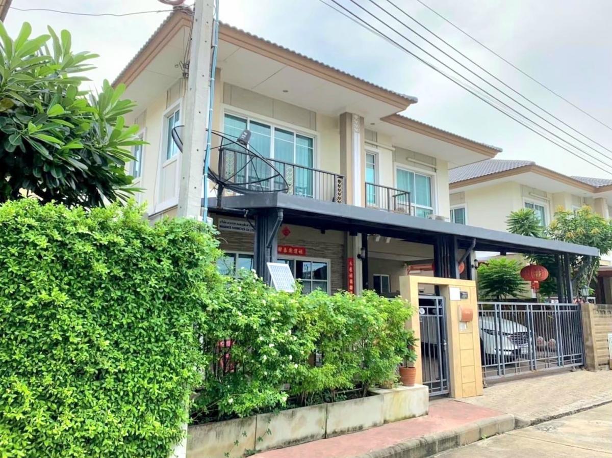 For SaleHousePattanakan, Srinakarin : Urgent sale, Phatsar Prestige Village, Soi Phatthanakan 38 #near Airport Link Hua Mak #Phatthanakan area