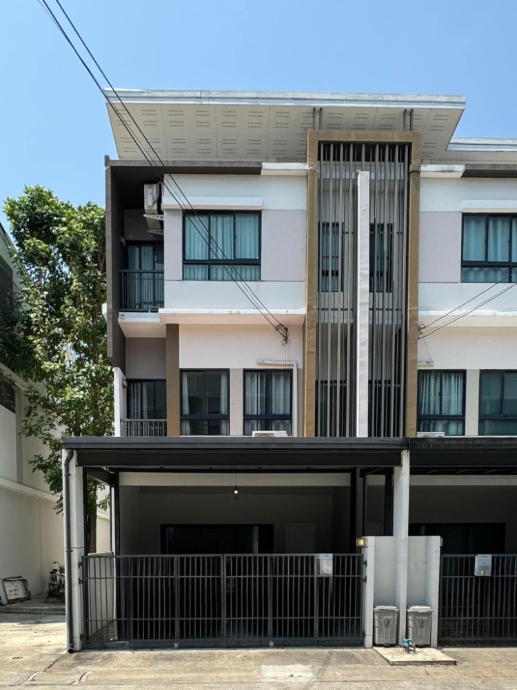 For SaleTownhomeVipawadee, Don Mueang, Lak Si : Patio Vibhavadi - Songprapa / 4 Bedrooms (SALE) FAH046
