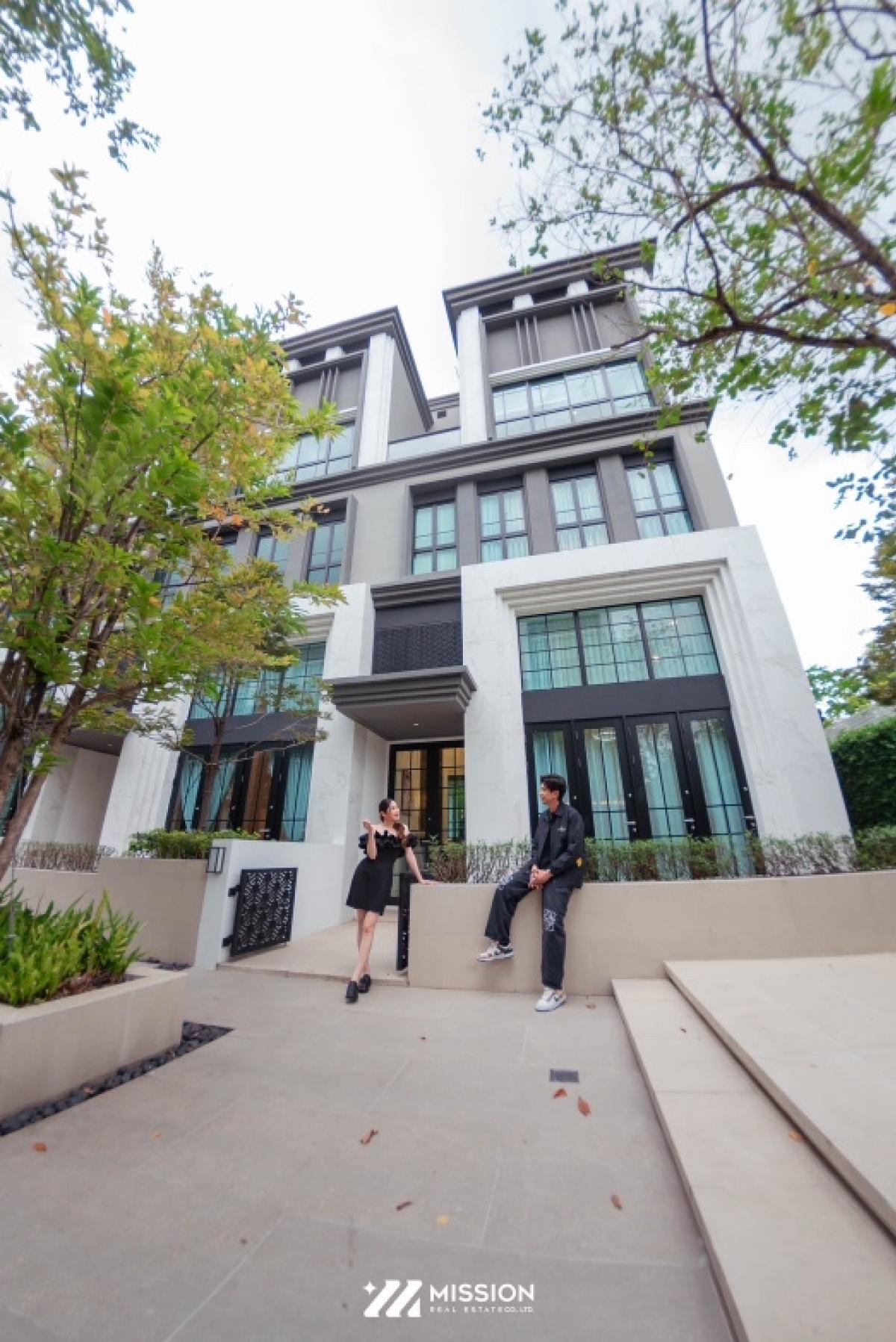 For SaleSapankwai,Jatujak : One ATELIER PRIVATE RESIDENCE Purchase Campaign, Phahonyothin, twin house and a 4.5 floor townhome, Luxury level, has every elevator !! Near Senanikhom BTS station