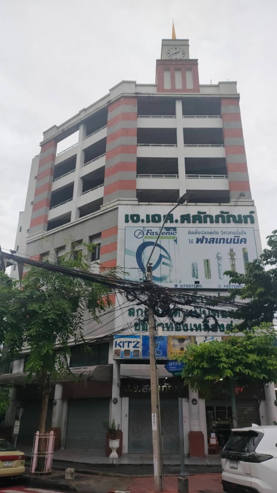 ให้เช่าอาคารพาณิชย์เยาวราช บางลำพู : อาคารพาณิชย์ 4 ชั้นที่โอเดียน พลาซ่า ห้อง 10-11(วงเวียนโอเดียน) พื้นที่ใช้สอยประมาณ 436 ตร.ม. ให้เช่า 3 ปี ค่าเช่า 100,000 บาท/เดือน