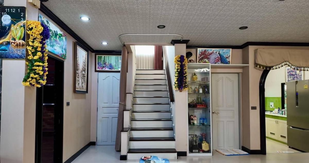 For SaleHouseRathburana, Suksawat : SALE Urgent sale, great value single house, Wararom Pracha Uthit 98, ready to move in, free furniture worth hundreds of thousands