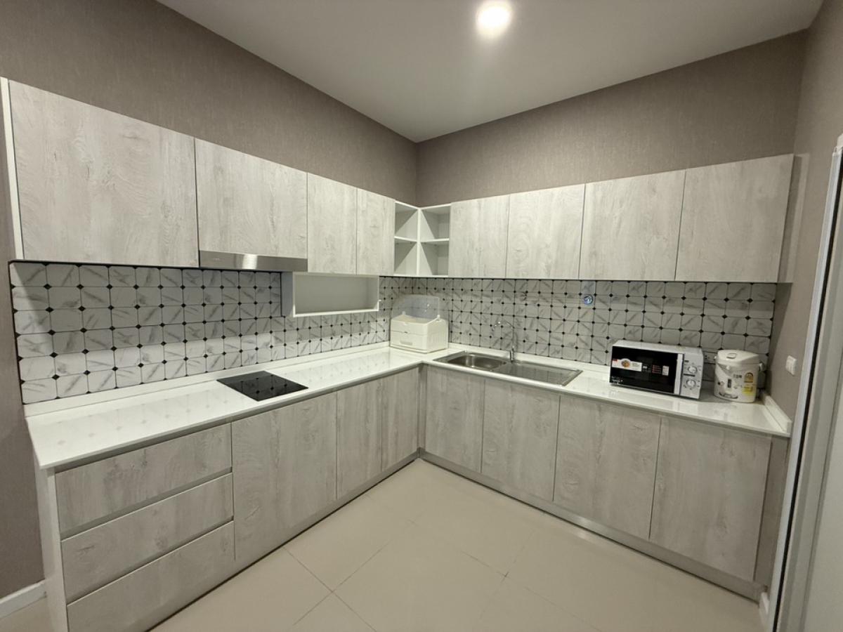 ให้เช่าบ้านลาดกระบัง สุวรรณภูมิ : ให้เช่า Hampton Rama 9 แฮมป์ตัน พระราม 9