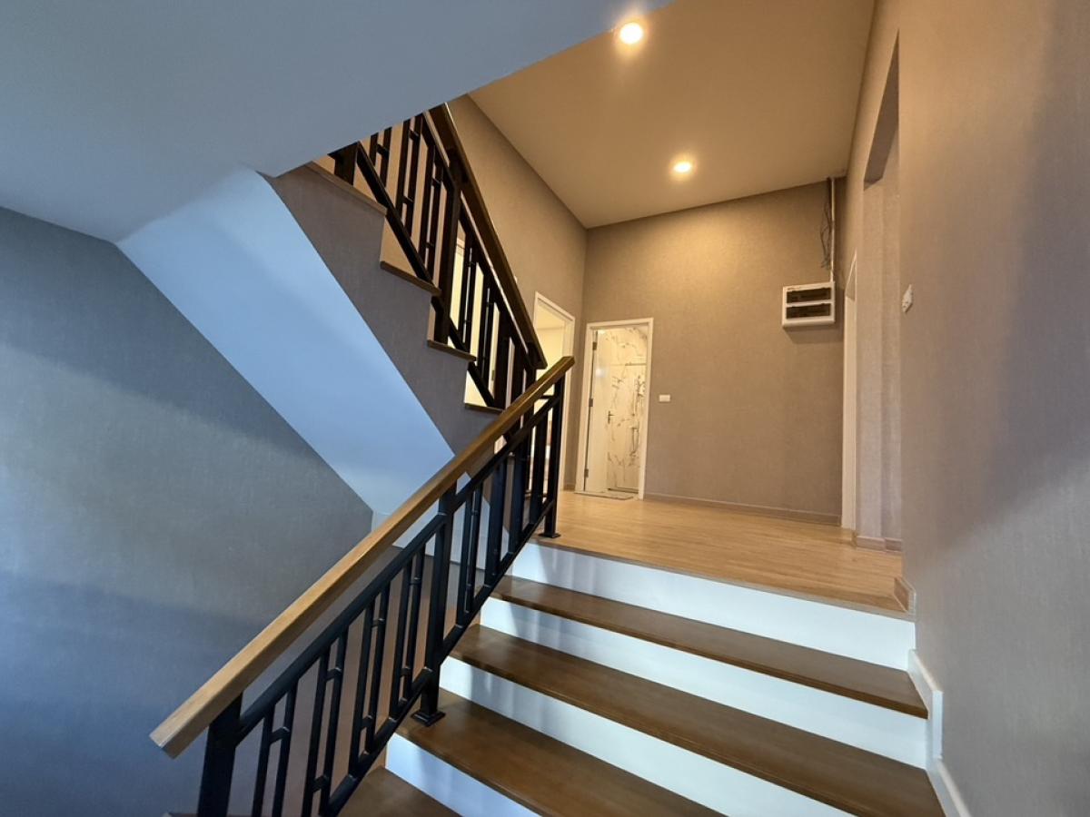 ให้เช่าบ้านลาดกระบัง สุวรรณภูมิ : ให้เช่า Hampton Rama 9 แฮมป์ตัน พระราม 9