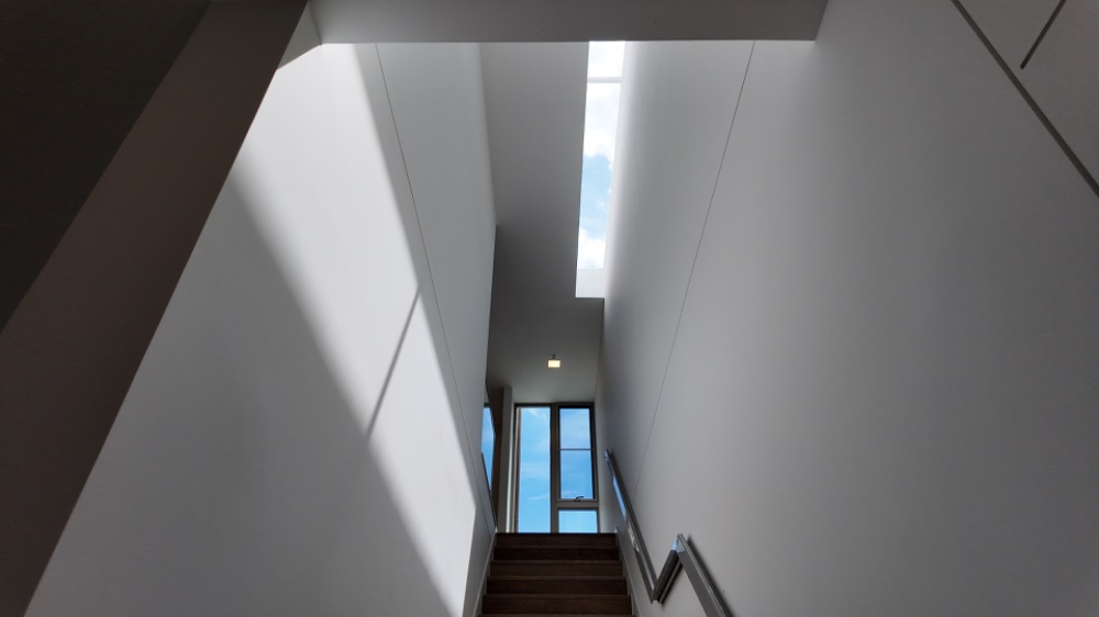 ขายบ้านพัฒนาการ ศรีนครินทร์ : ด่วน! ลดเป็นล้าน บ้านสุดหรูสไตล์โมเดิร์นลอฟท์ VIVE Rama9 หลังมุม ติดสวน