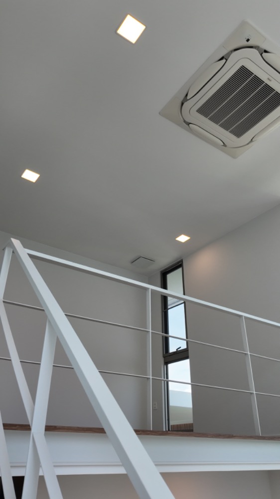 ขายบ้านพัฒนาการ ศรีนครินทร์ : ด่วน! ลดเป็นล้าน บ้านสุดหรูสไตล์โมเดิร์นลอฟท์ VIVE Rama9 หลังมุม ติดสวน