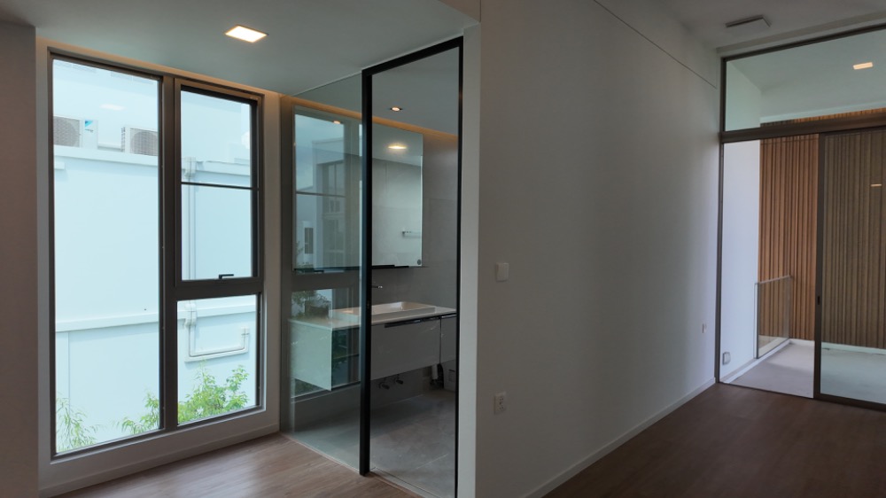 ขายบ้านพัฒนาการ ศรีนครินทร์ : ด่วน! ลดเป็นล้าน บ้านสุดหรูสไตล์โมเดิร์นลอฟท์ VIVE Rama9 หลังมุม ติดสวน