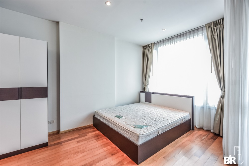 ขายคอนโดราชเทวี พญาไท : ขายด่วนห้อง Studio ถูกมาก Villa Rachathewi 40Sqm. เพียง 6.1 MB เท่านั้น