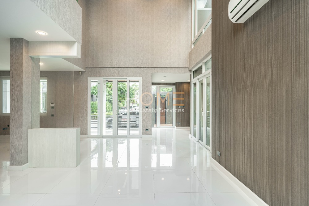 ขายบ้านลาดพร้าว เซ็นทรัลลาดพร้าว : บ้านเดี่ยว ลาดพร้าว ซอย 1 ✨ The Gallery House Pattern / Detached House 4 Bedrooms (FOR SALE), เดอะ แกลเลอรี่ เฮ้าส์ แพทเทิร์น / บ้านเดี่ยว 4 ห้องนอน (ขาย) RUK971