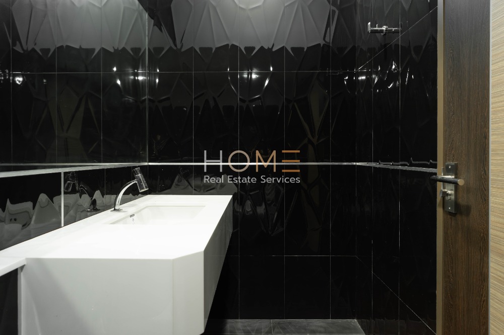 ขายบ้านลาดพร้าว เซ็นทรัลลาดพร้าว : บ้านเดี่ยว ลาดพร้าว ซอย 1 ✨ The Gallery House Pattern / Detached House 4 Bedrooms (FOR SALE), เดอะ แกลเลอรี่ เฮ้าส์ แพทเทิร์น / บ้านเดี่ยว 4 ห้องนอน (ขาย) RUK971