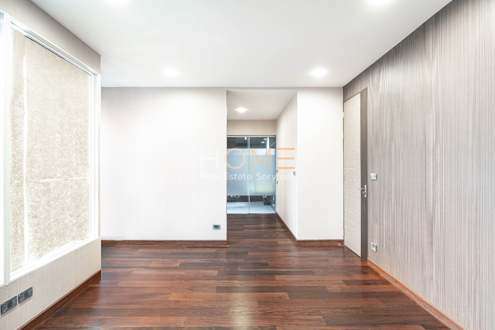 ขายบ้านลาดพร้าว เซ็นทรัลลาดพร้าว : บ้านเดี่ยว ลาดพร้าว ซอย 1 ✨ The Gallery House Pattern / Detached House 4 Bedrooms (FOR SALE), เดอะ แกลเลอรี่ เฮ้าส์ แพทเทิร์น / บ้านเดี่ยว 4 ห้องนอน (ขาย) RUK971