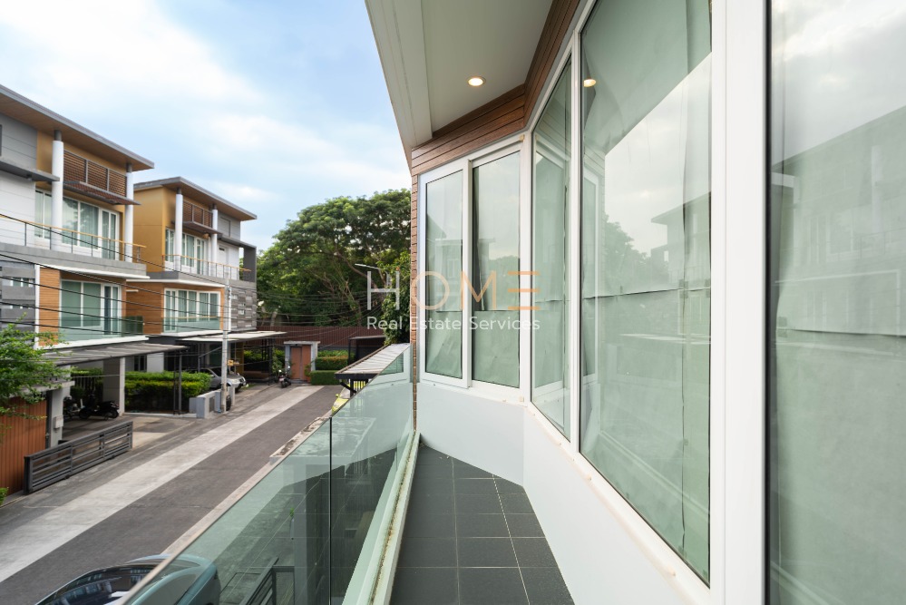 ขายบ้านลาดพร้าว เซ็นทรัลลาดพร้าว : บ้านเดี่ยว ลาดพร้าว ซอย 1 ✨ The Gallery House Pattern / Detached House 4 Bedrooms (FOR SALE), เดอะ แกลเลอรี่ เฮ้าส์ แพทเทิร์น / บ้านเดี่ยว 4 ห้องนอน (ขาย) RUK971