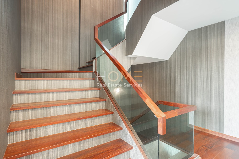 ขายบ้านลาดพร้าว เซ็นทรัลลาดพร้าว : บ้านเดี่ยว ลาดพร้าว ซอย 1 ✨ The Gallery House Pattern / Detached House 4 Bedrooms (FOR SALE), เดอะ แกลเลอรี่ เฮ้าส์ แพทเทิร์น / บ้านเดี่ยว 4 ห้องนอน (ขาย) RUK971