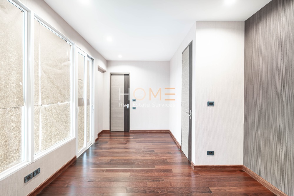 ขายบ้านลาดพร้าว เซ็นทรัลลาดพร้าว : บ้านเดี่ยว ลาดพร้าว ซอย 1 ✨ The Gallery House Pattern / Detached House 4 Bedrooms (FOR SALE), เดอะ แกลเลอรี่ เฮ้าส์ แพทเทิร์น / บ้านเดี่ยว 4 ห้องนอน (ขาย) RUK971