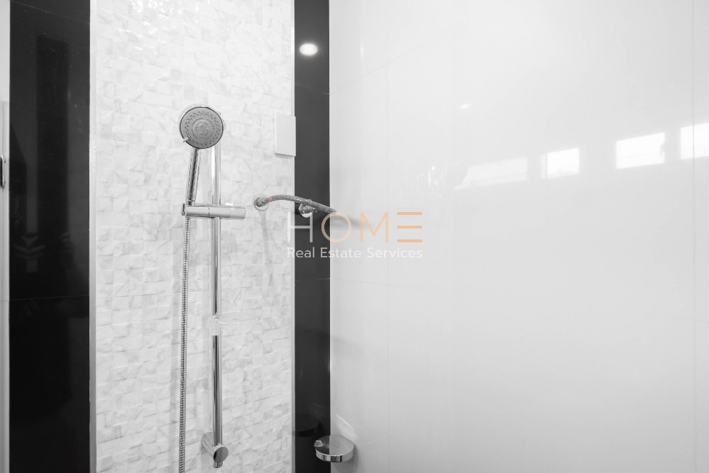 ขายบ้านลาดพร้าว เซ็นทรัลลาดพร้าว : บ้านเดี่ยว ลาดพร้าว ซอย 1 ✨ The Gallery House Pattern / Detached House 4 Bedrooms (FOR SALE), เดอะ แกลเลอรี่ เฮ้าส์ แพทเทิร์น / บ้านเดี่ยว 4 ห้องนอน (ขาย) RUK971