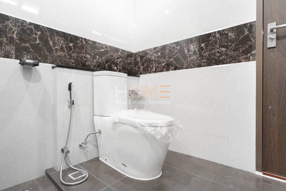 ขายบ้านลาดพร้าว เซ็นทรัลลาดพร้าว : บ้านเดี่ยว ลาดพร้าว ซอย 1 ✨ The Gallery House Pattern / Detached House 4 Bedrooms (FOR SALE), เดอะ แกลเลอรี่ เฮ้าส์ แพทเทิร์น / บ้านเดี่ยว 4 ห้องนอน (ขาย) RUK971