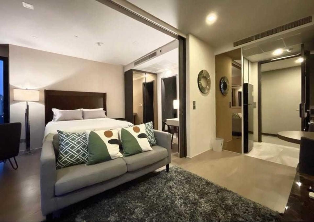 For RentCondoSukhumvit, Asoke, Thonglor : Very beautiful room 🔥🔥Ashton Asoke🔥🔥 Type 1b1b, size 35 sqm, high floor, price 35,000฿, next to MRT and BTS Asoke. Interested, make an appointment to view 📞064-6696546