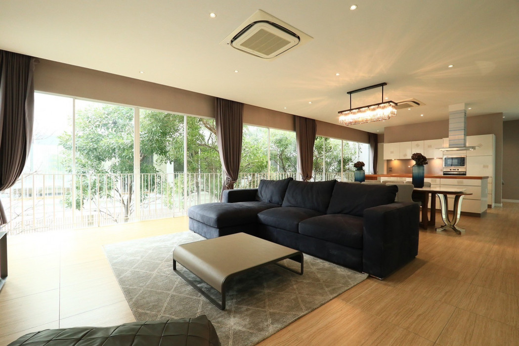 ขายบ้านเกษตรศาสตร์ รัชโยธิน : ขาย บ้านเดี่ยว สไตล์ Luxury pool villa  บ้าน สุขาภิบาล 739 ตรม 141 ตรว พร้อม สระว่ายน้ำกึ่งกลางแจ้ง
