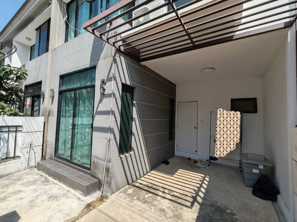 For SaleTownhomeNonthaburi, Bang Yai, Bangbuathong : The best value in the project!! Quick sale Townhouse, The Villa Village, Bang Bua Thong, 18 sq.w., 3 bedrooms, 2 bathrooms