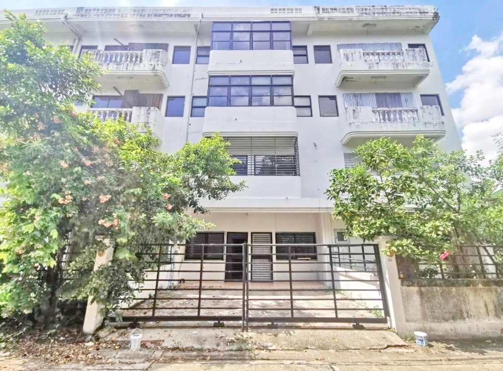 For RentTownhomeRatchadapisek, Huaikwang, Suttisan : HK0261😊 For RENT Townhouse for rent, 4 floors, 🚪7 bedrooms🚄near MRT Huai Khwang🏢Huai Khwang🔔House area: 38.80 sq.wa🔔Usable area: 380 sq.m.💲Rent: 40,000฿📞O99-5919653,O65-9423251✅LineID:@sureresidence